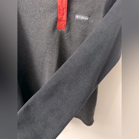 Columbia Women’s Fleece Sweater | XS | 19” Chest - Picture 4 of 5